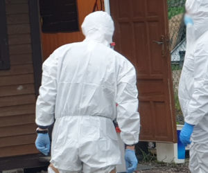 Olsztyn. Policja znalazła ciała dwóch mężczyzn z ranami postrzałowymi głowy