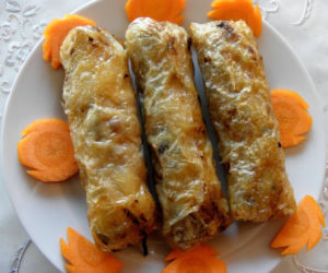 Tanio i wegetariańsko? To możliwe! W tych miejscach zjesz pyszny i niedrogi lunch [TOP 10]