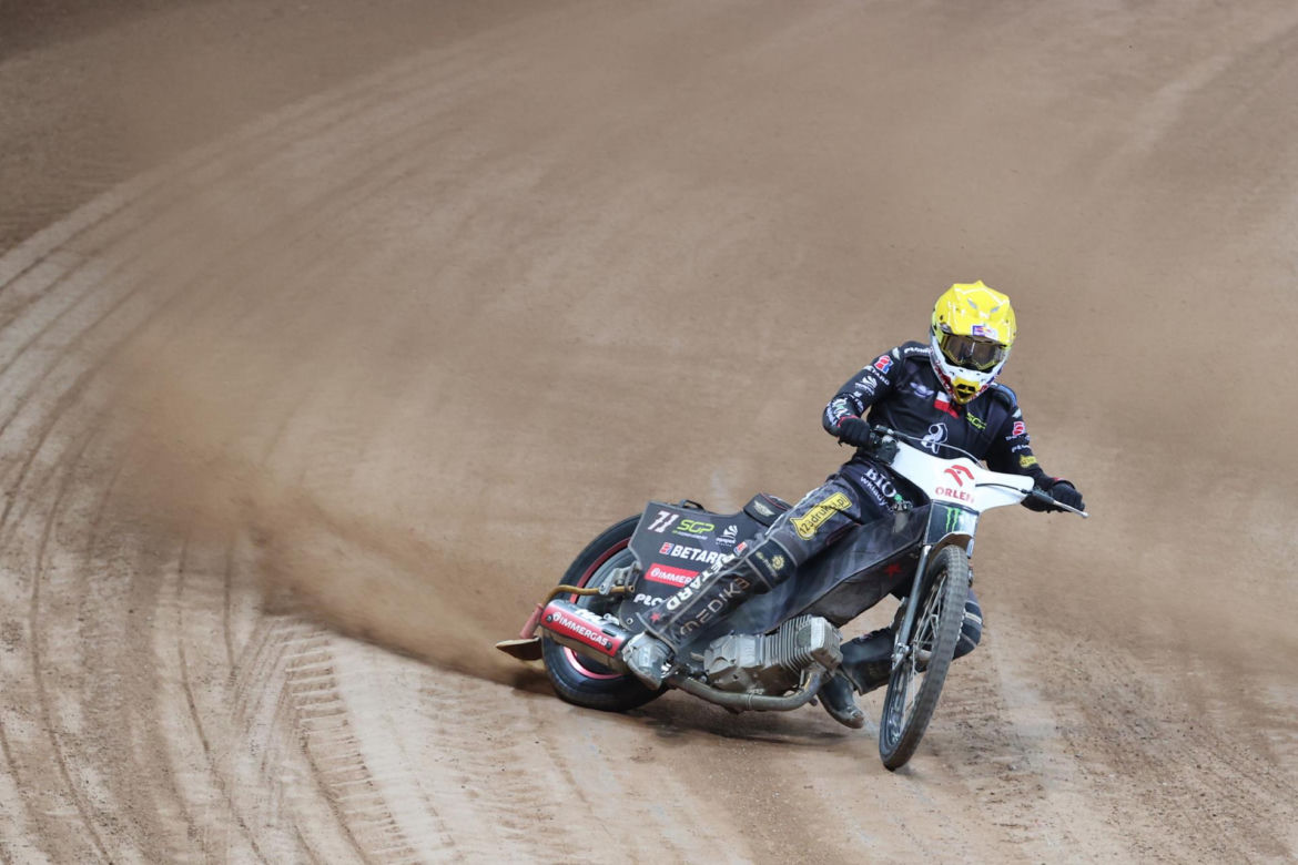 Maciej Janowski porzucił motocykl dla 10-tonowej bestii! Groziła mu praca na etacie
