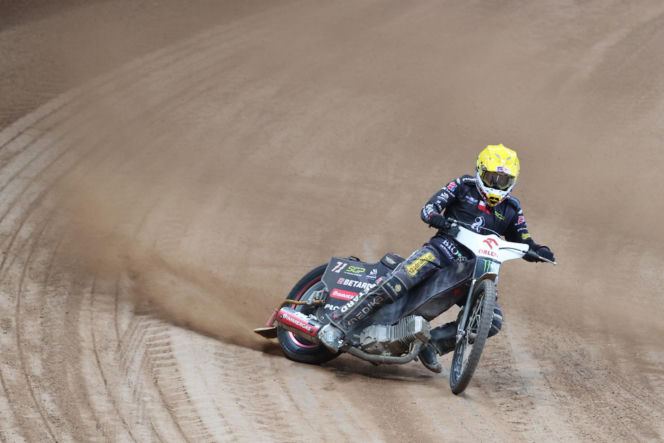 Maciej Janowski porzucił motocykl dla 10-tonowej bestii! Groziła mu praca na etacie