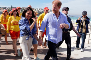 Książę Harry i jego żona Meghan wracają do Wielkiej Brytanii