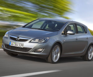 Opel Astra IV