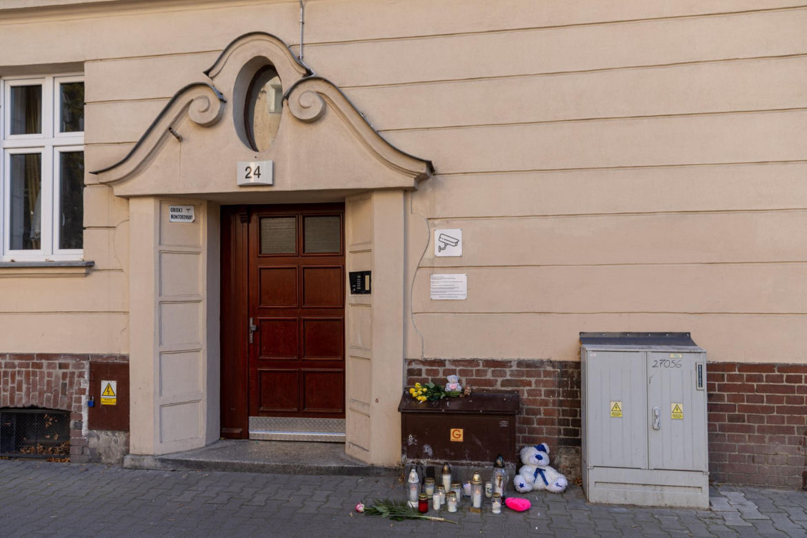 Poznań. Morze zniczy w miejscu tragedii