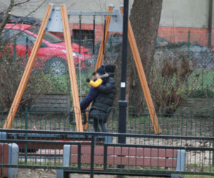 Marta Kaczyńska. Zabrała Stasia na spacer do rybnego