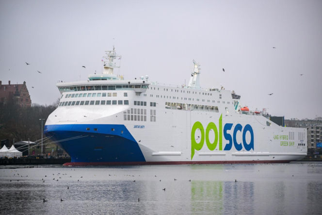 Najnowocześniejszy prom w polskiej flocie. Jantar Unity zacumował w Szczecinie