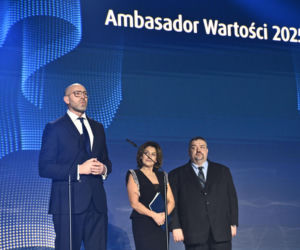 Radosław Sikorski odznaczył Ambasadorów Totalizatora Sportowego