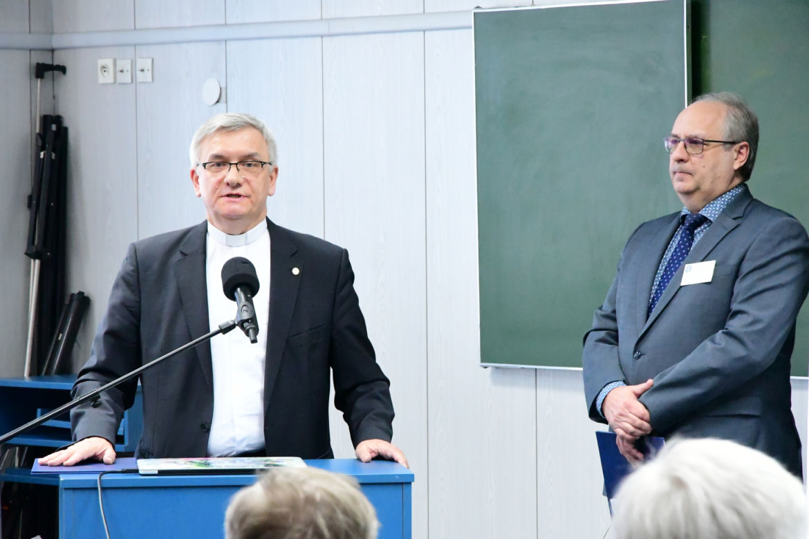 Porodówka zmieniła się nie do poznania. Do szpitala ruszyli studenci UKSW