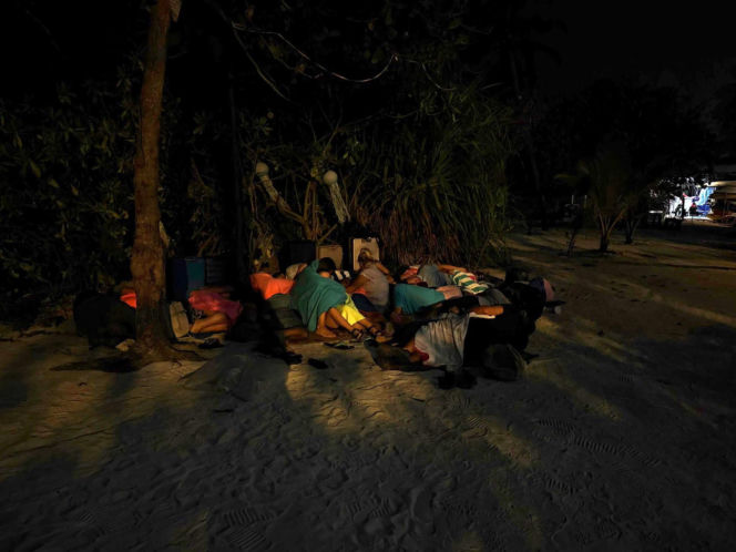 Polacy utknęli na Malediwach