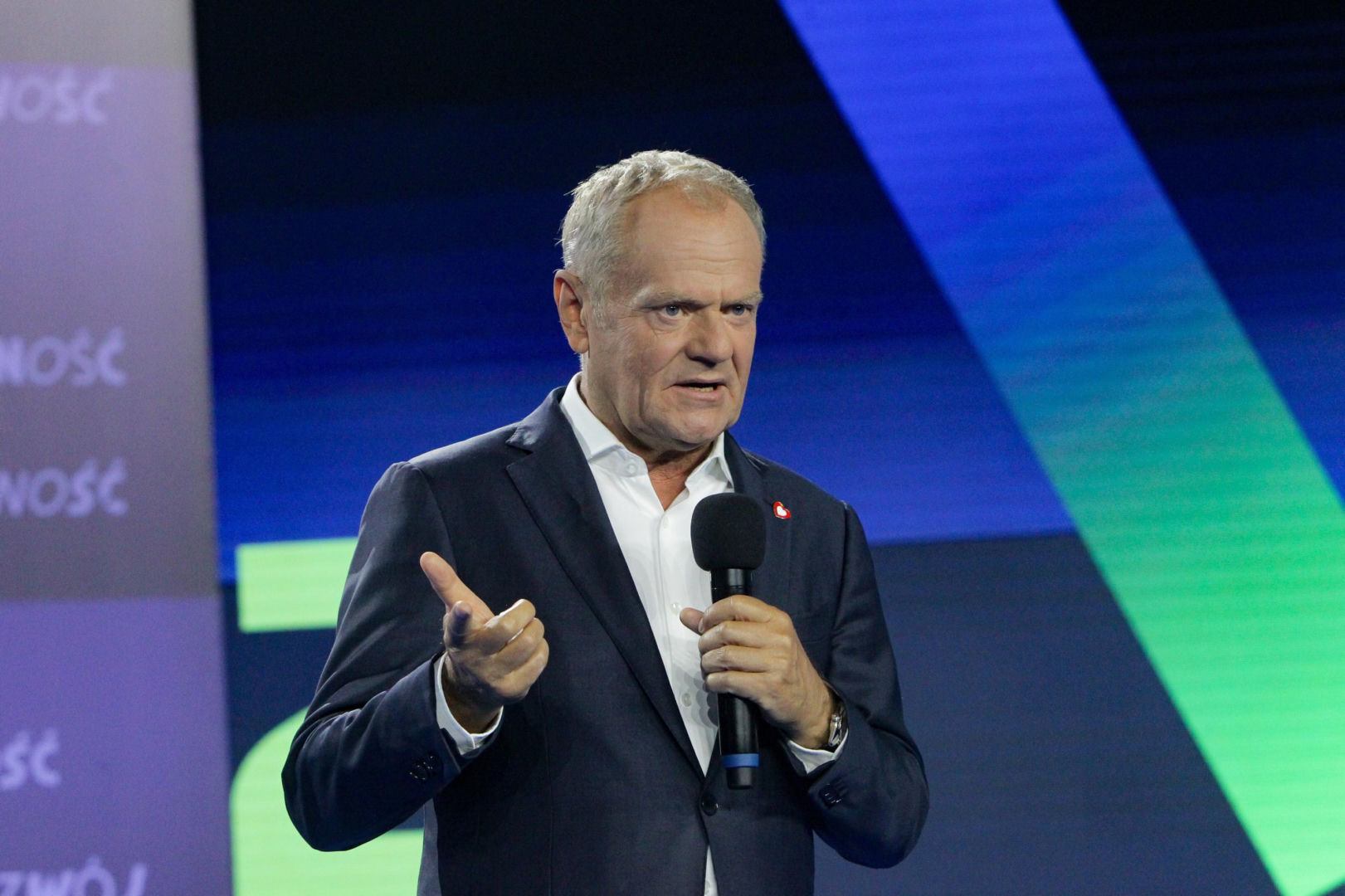 Tusk szczerze wyznał to na imprezie Trzaskowskiego. "Mam poczucie porażki"