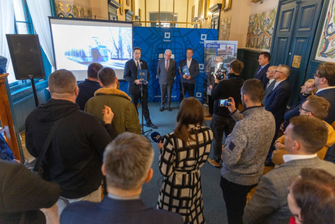 Najdłuższe tramwaje w Polsce dla Krakowa. MPK zamawia 20 nowych składów od Pesy