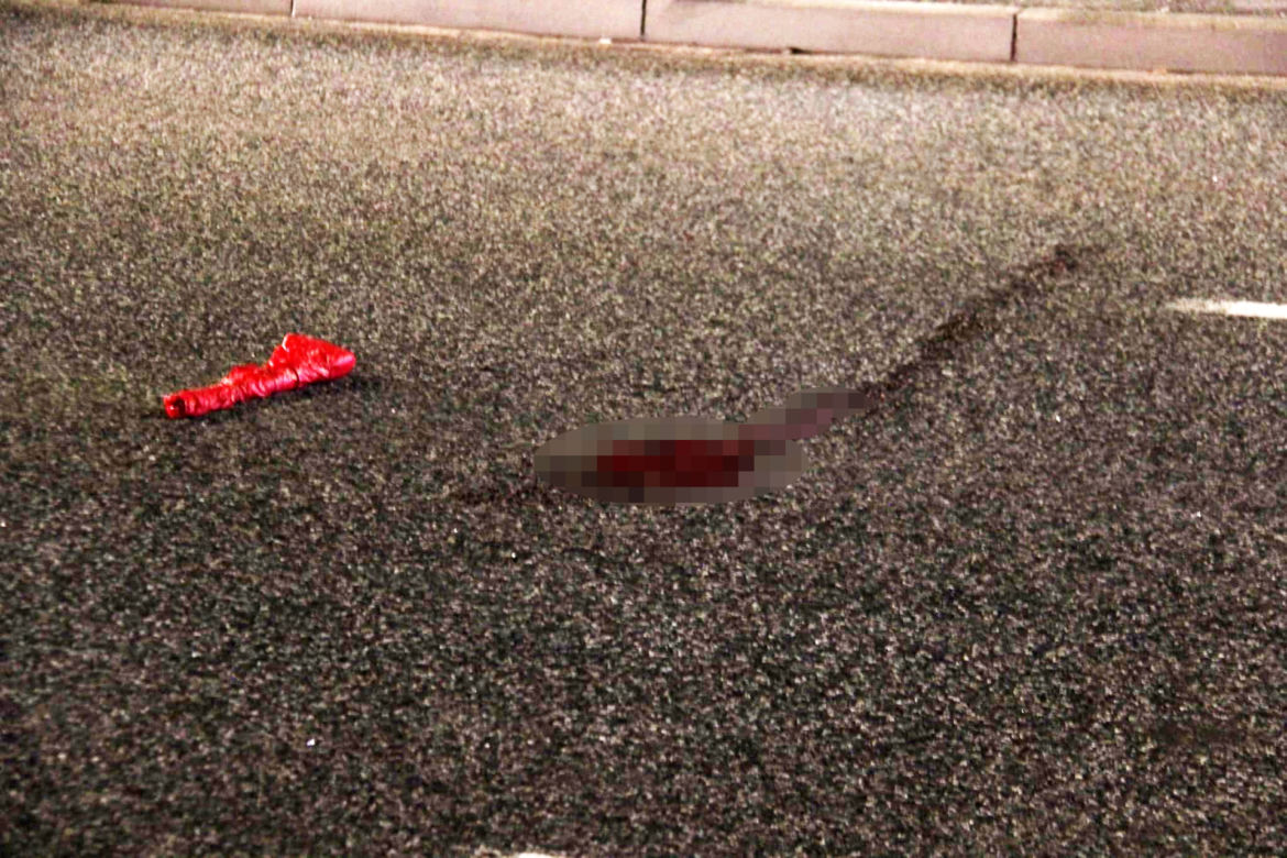Koszmarny wypadek na Grochowie. Emeryt wpadł pod autobus