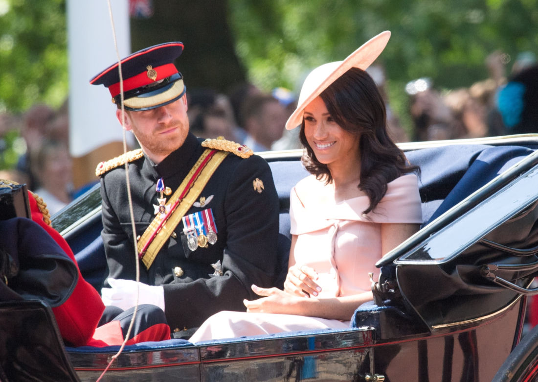 księżna Meghan i książę Harry w Buckingham Palace