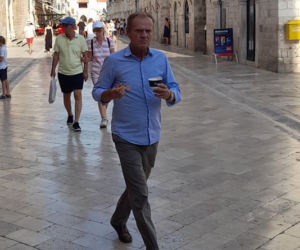 Donald Tusk w Chorwacji: Z misiem poszedł na lody