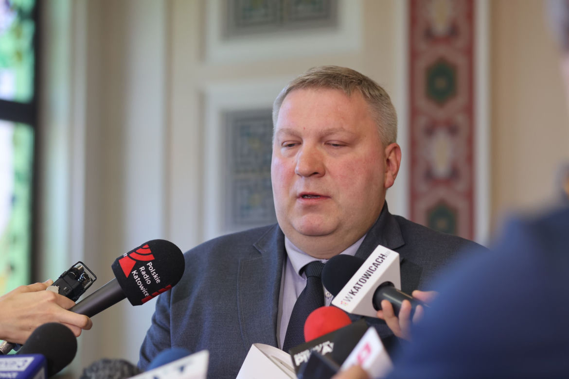 Dziennikarz TVN brutalnie zamordowany w Chorzowie. Sprawca zadał mu kilkadziesiąt ciosów