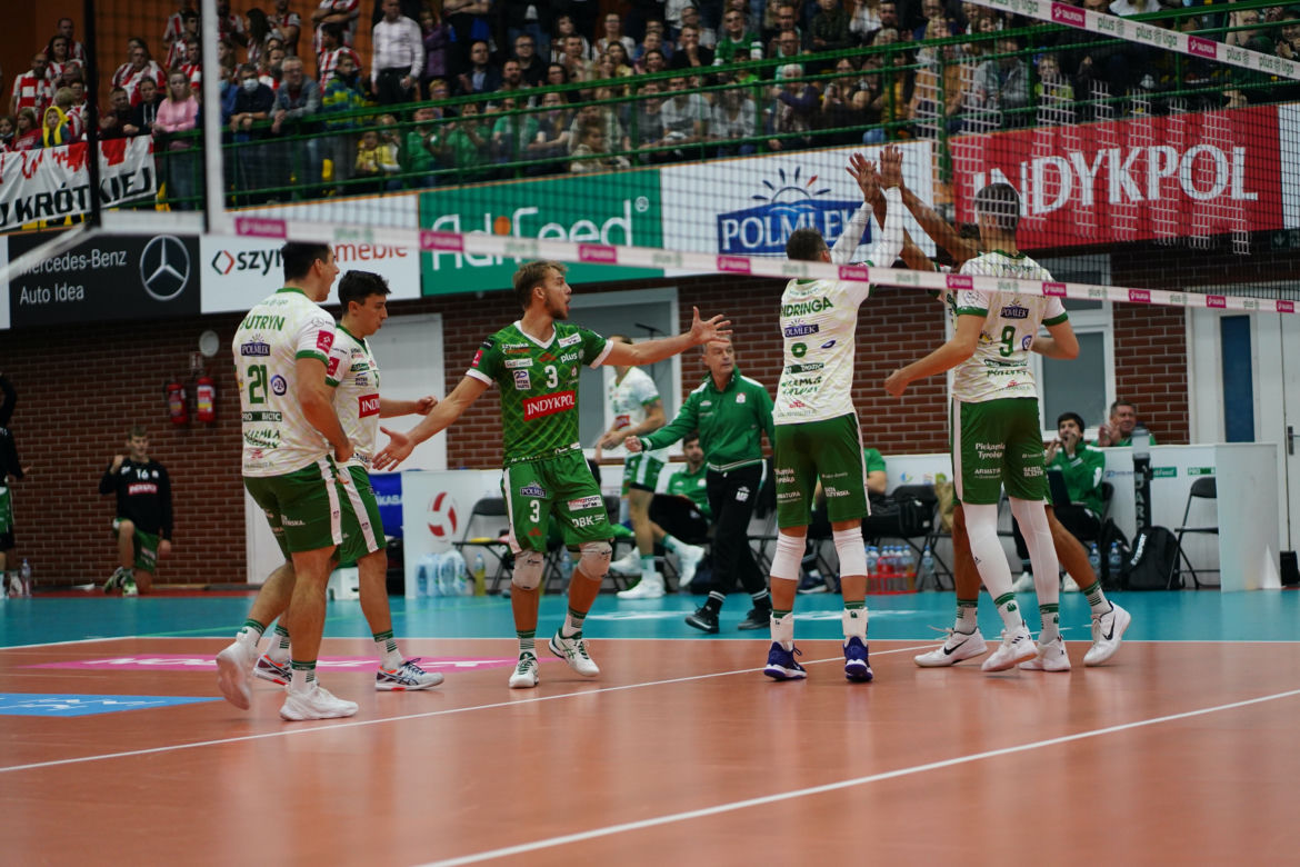 Inauguracja siatkarskiej PlusLigi w Iławie AZS Olsztyn-Resovia Rzeszów 0:3