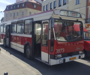 Zabytkowe autobusy ruszają na wakacyjną linię 100