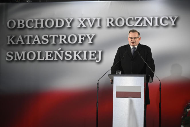 Rocznica katastrofy smoleńskiej. Tłumy ruszyły w Marszu Pamięci