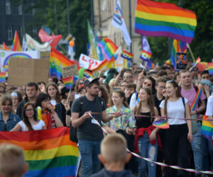 Marsz Równości przejdzie przez Kraków. Tak wyglądały poprzednie parady LGBT