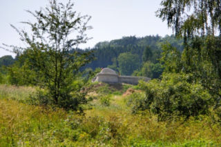 Living machine - Earthship, samowystarczalny dom ekologiczny z odpadów 
