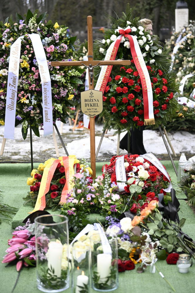 Bożena Dykiel spoczęła na Powązkach Wojskowych