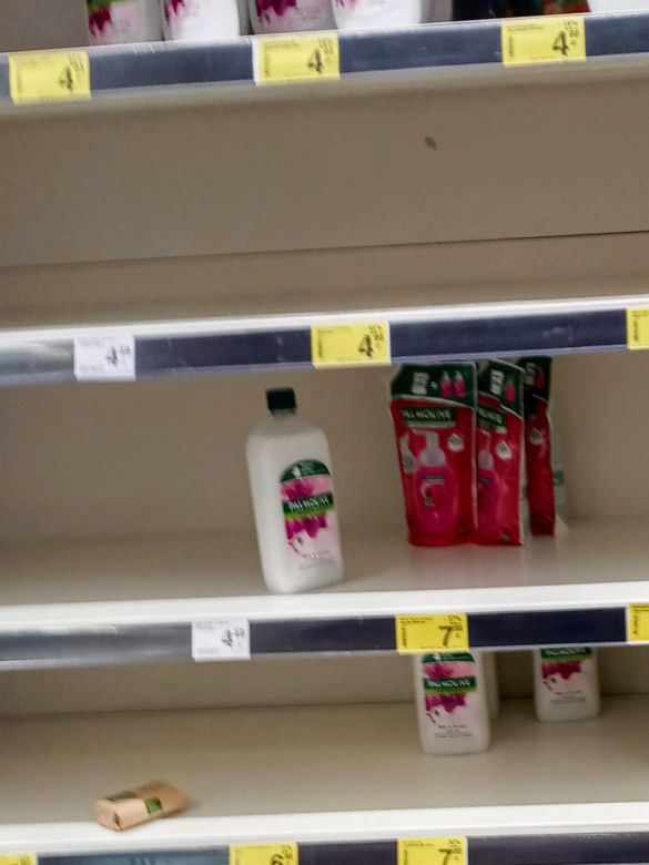 Oblężenie w szczecińskich sklepach z powodu koronawirusa