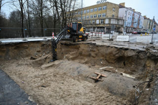 Odkopali zabytkowy most