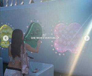 Sara Boruc z córką na Coachelli. Trudno rozróżnić, która jest starsza!