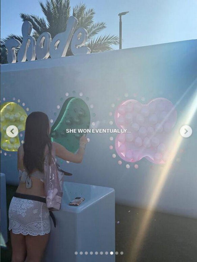 Sara Boruc z córką na Coachelli. Trudno rozróżnić, która jest starsza!