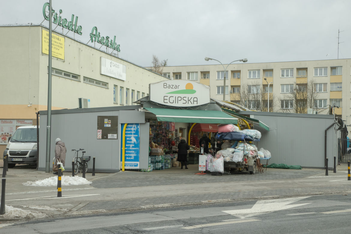 Takie są ceny na targowiskach w Warszawie. Poszaleli?! 
