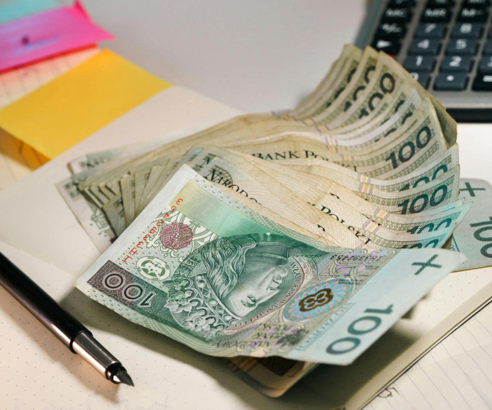 Zarobki na Warmii i Mazurach mocno w górę. Te osoby zarabiają najwięcej