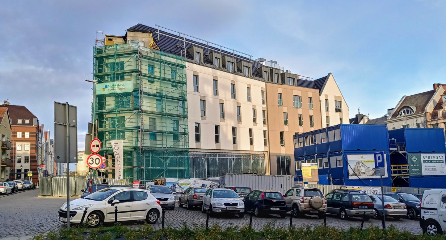Budowa hotelu na Podzamczu - listopad 2020