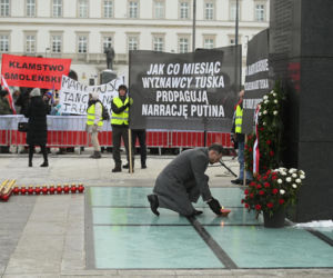 Jarosław Kaczyński na obchodach miesięcznicy smoleńskiej