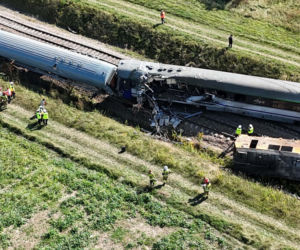 Wstrząsające zdjęcia z katastrofy kolejowej na Mazowszu