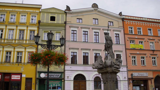 Najpiękniejsze miasteczko na Dolnym Śląsku. AI: "Klimat godny małej Pragi"