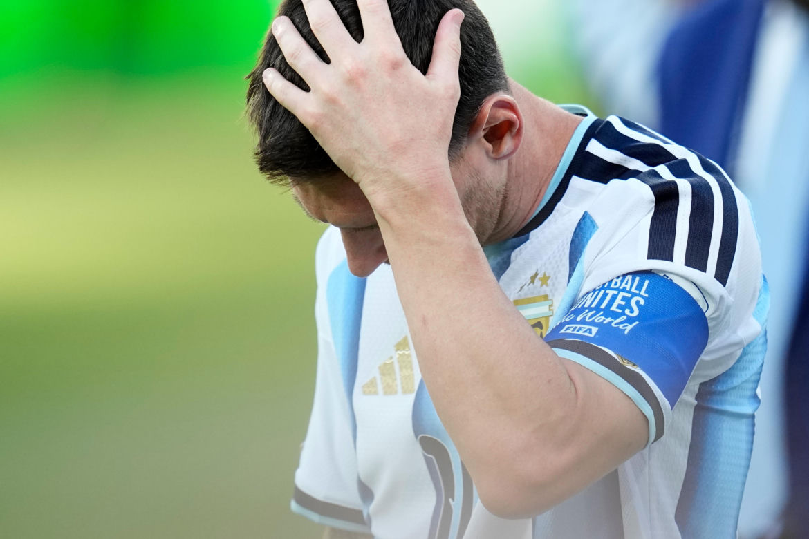Zapłakany Leo Messi po finale MŚ 2026
