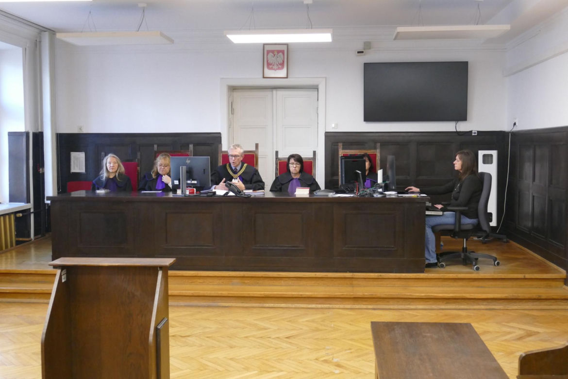 Tomek położył się odpocząć na podłodze. Już nie wstał. Został zadźgany przez znajomego