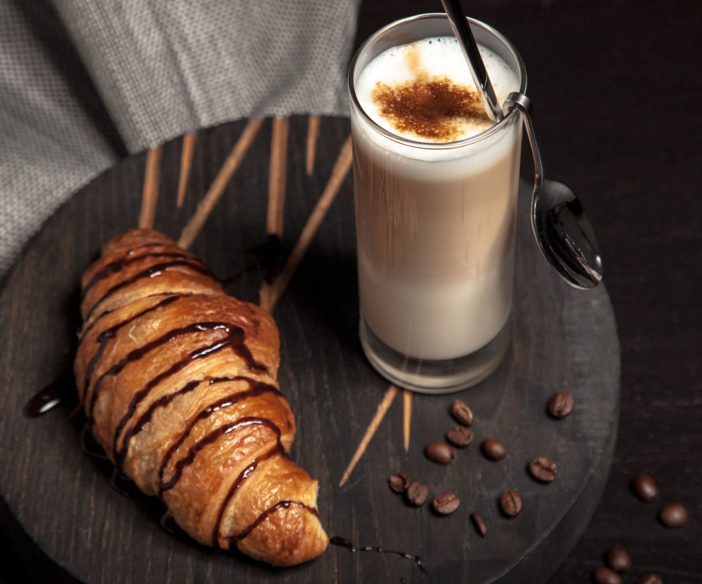 cafe-1618628_1920.jpg