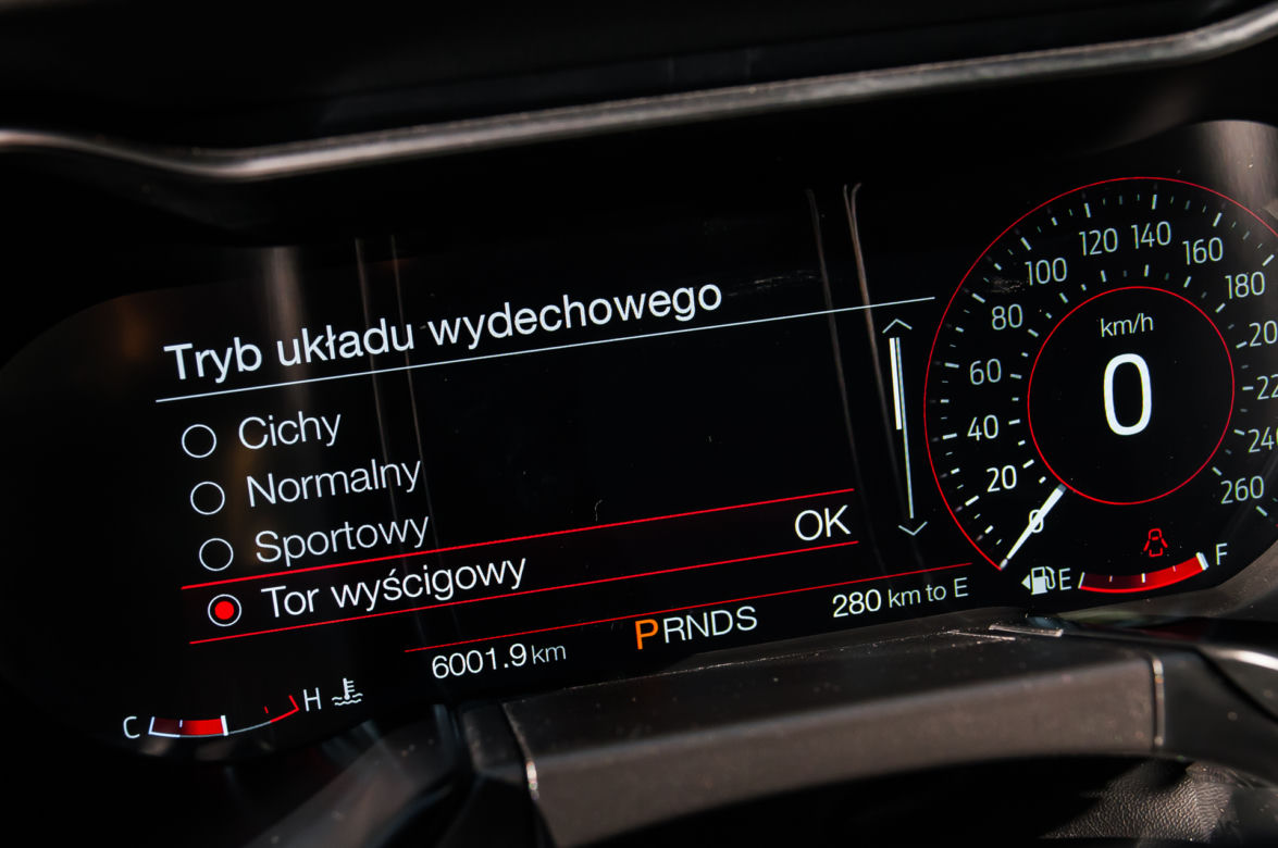 Ford Mustang GT Fastback 5.0 V8 450 KM
