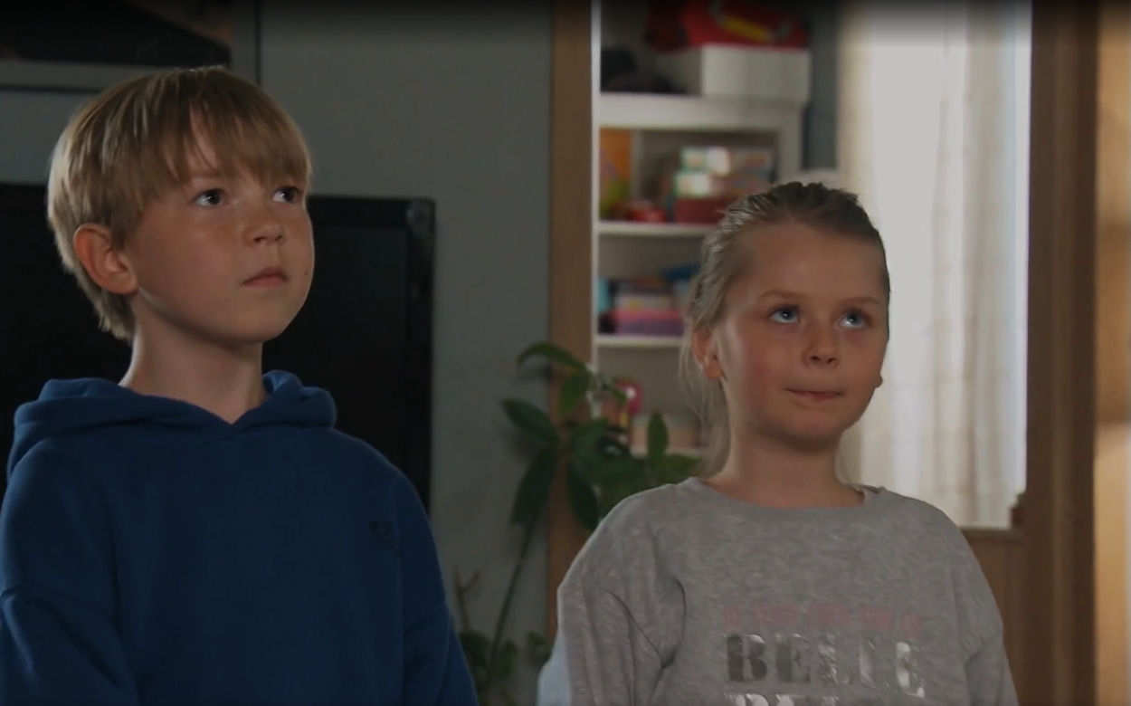 M jak miłość, odcinek 1680: Szymek (Staś Szczypiński), Maja (Laura Jankowska)