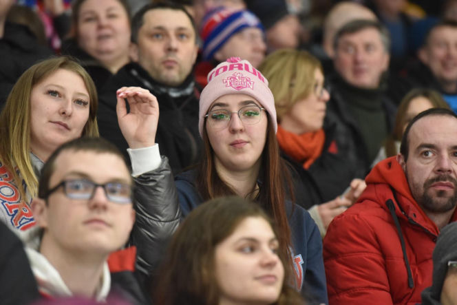 KH Energa Toruń - Unia Oświęcim 2:1! Zdjęcia kibiców i zawodników obu drużyn