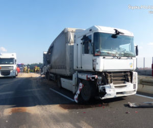Koszmarny wypadek na A4. Dwa TIR-y zmiażdżyły osobówkę