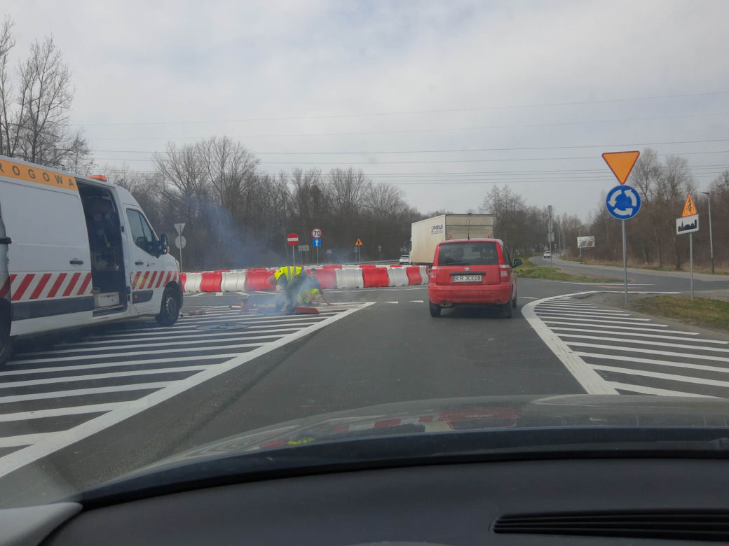 Kraków: Nowe rondo na ul. Jasnogórskiej już jest. Będzie bezpieczniej?