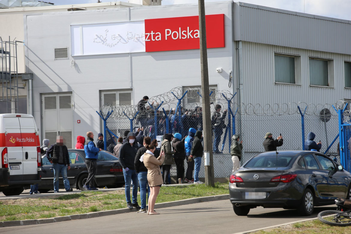 Tłumy podziwiały lądowanie samolotu-giganta na Lotnisku Chopina