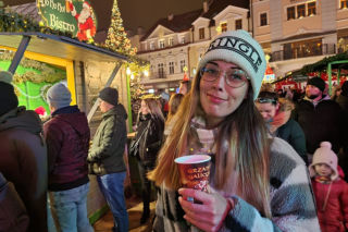 Klimat świąt w Rzeszowie. Tłumy odwiedzają Świąteczne Miasteczko [WIDEO, GALERIA]