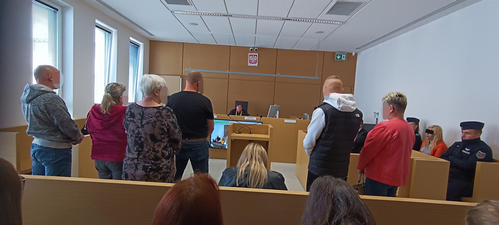 Klaudia bawiła się nad morzem, w domu umierało jej dziecko. Wstrząsające szczegóły zbrodni. „Nie dopilnowałam”