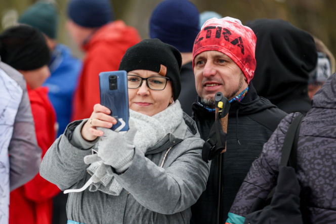 Wystrzał startera zamiast szampana. Tłumy powitały Nowy Rok na XX Śląskim Maratonie Noworocznym Cyborg