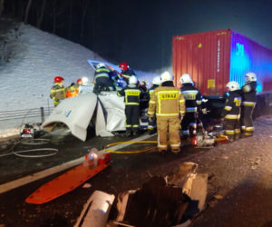 MASAKRA na autostradzie A1! Zderzyły się trzy ciężarówki