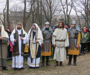 Misterium Męki Pańskiej na kalwaryjskim wzgórzu w Piekarach Śląskich