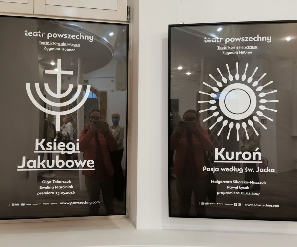 Plakat, który się wtrąca