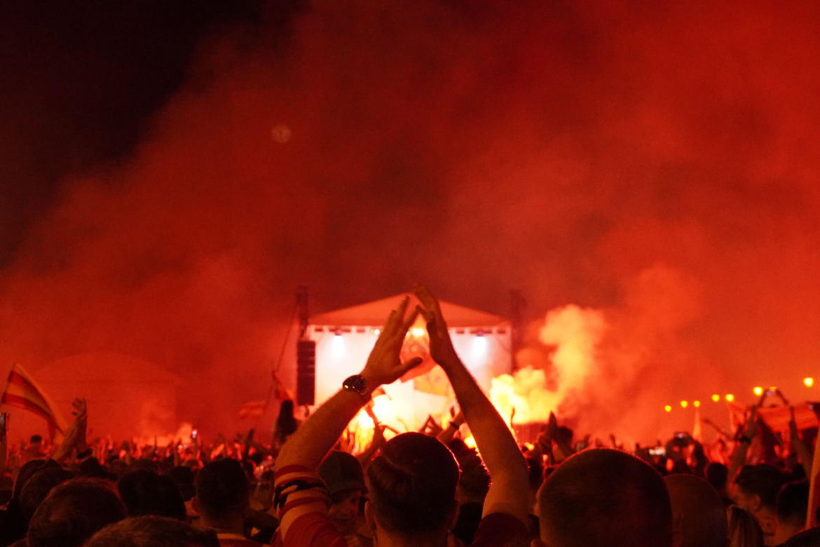 Feta w Białymstoku po mistrzostwie Polski. Tak bawili się kibice Jagiellonii Białystok